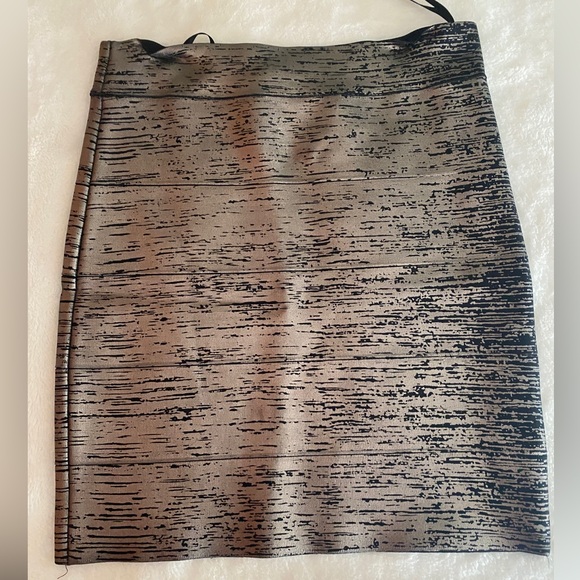 BCBG Josie bandage skirt BCBGMaxAzria - Picture 4 of 5